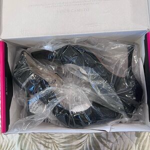 Vince Camuto pumps